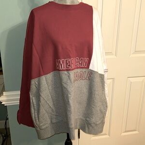 American Eagle sweatshirt with pockets